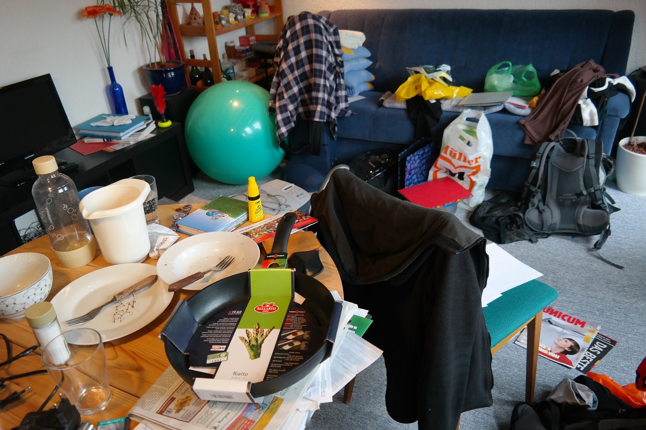 messy house